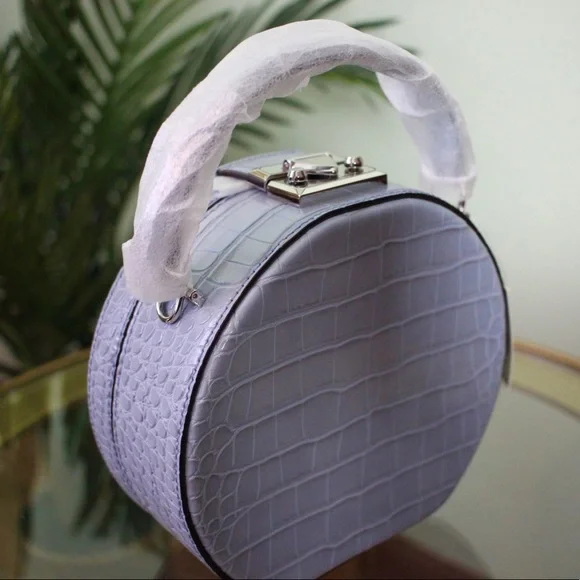 Brand New Micheal Kors Baby Blue Circle Bag - Picture 2 of 2